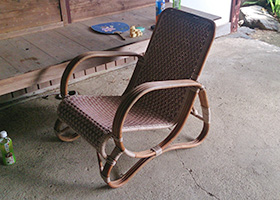 藤の椅子